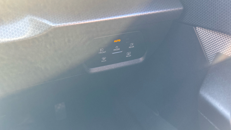 SEAT Leon 1.5 TSI EVO SE Dynamic 5dr Petrol Hatchback